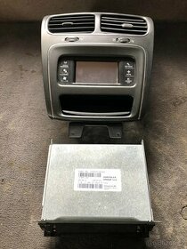 Fiat Freemont 2.0 JTD 103 kw - rádio / display