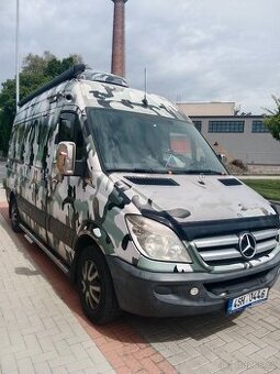 Mercedes Benz sprinter