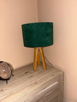 Lustr a lampa od designerky
