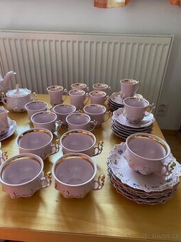 Růžový porcelán
