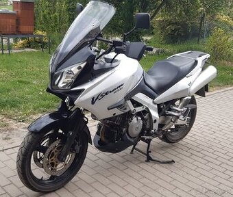 Suzuki V-Strom DL 1000