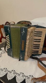 Prodám akordeon Traviata - 1