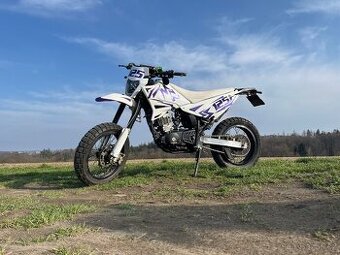 Yuki sm 125