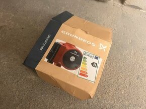 Grundfos UPS 25-40 N 180mm cirkulační čerpadlo - 1