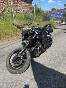 Yamaha Fz1 na díly - 1