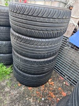 Letní sada pneu 215/35 R19 - Kumho