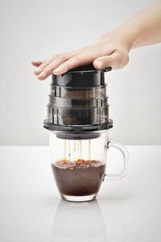 Kávovar Cafflano® Kompact - černý