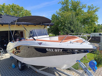 motorová loď Barracuda 545 + Tohatsu 115 + přepravník