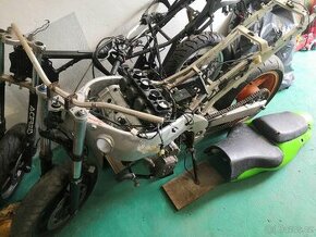 Kawasaki zx9r