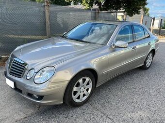 Mercedes-Benz E200CDI W211 - 2007 - bez koroze - tažné