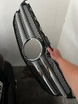 Přední Maska Mercedes C W205