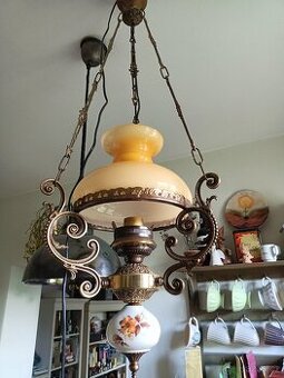 Stropní starožitné el. světlo typu petrolejová lampa