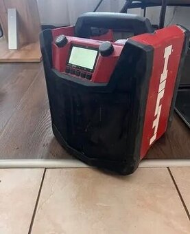 Hilti stavební rádio s nabíječkou + 1 baterie 22V