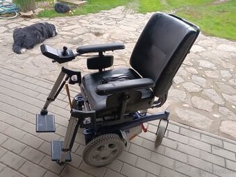 Invalidní vozík
