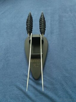 Ocelové nože The Chronicles of Riddick+ podpis Vin Diesel