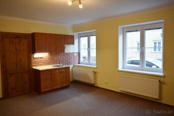 Prodej velmi pěkné garsonky v centru Trutnova