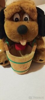 Plyšový pejsek s vědrem