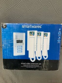 Videotelefon Smartwares VD63 (3 tlačítka, 3 sluchátka)