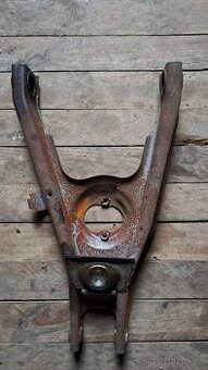 NOVÉ spodní rameno škoda 105, 120, Rapid