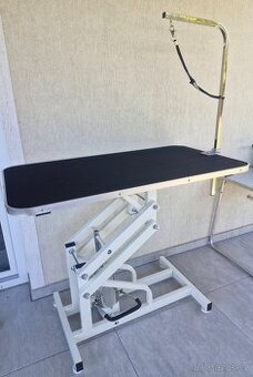 Profesionální stříhací stůl WilTec – hydraulický, 108×60 cm