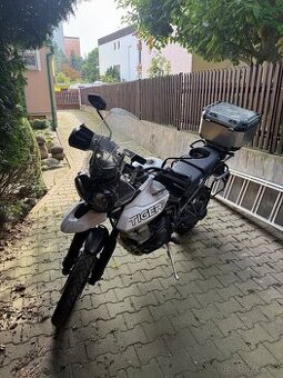Triumph Tiger 800 XCX