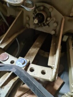 Zadní závěs +konzole zetor 3011