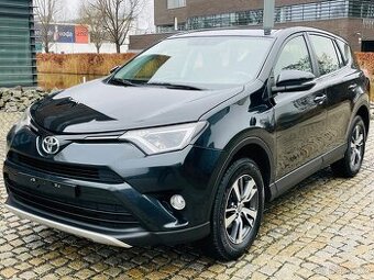 Toyota Rav4 2.0D 105KW MANUÁL 1.MAJITEL KAMERA TAŽNÉ 2WD