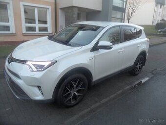 Toyota Rav4,2,4 hybrid,4x4,3/2017,94 500 km