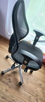 Kancelářské křeslo