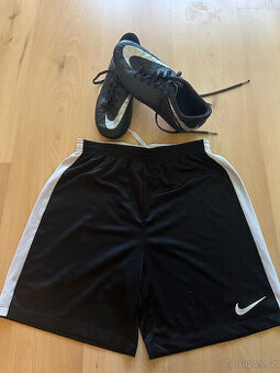 značkové kopačky Nike vel.38 + kraťasy Nike