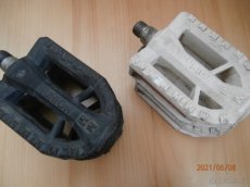 Pedály a převodník na kolo