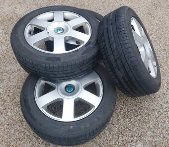 Alu kola Octavia s letním obutím