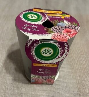 Air Wick svíčka 220g zimní ovoce