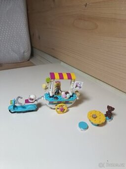 Lego friends Pojízdný zmrzlinový stánek