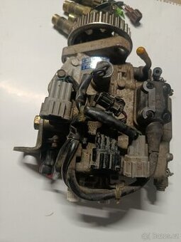 Prodám vstřikovací čerpadlo na Nissan