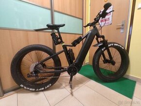 horské e-kolo fat bike