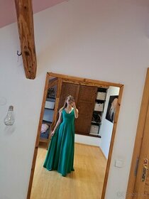 Dlouhé zelené plesové šaty vel. 36
