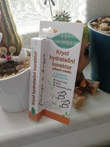 Nové - Bione hydratační korektor střední odstín - 1