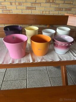 Keramické obaly na květiny