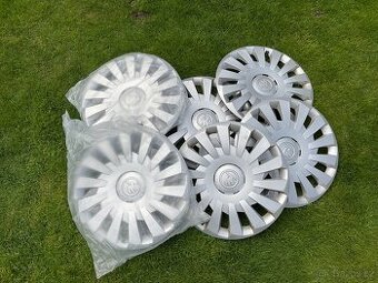 Poklice originál Skoda R16, 6 kusů