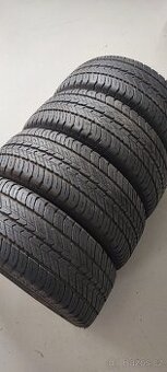 225/55/17C Dunlop Econodrive, 2023, 8.2mm. - 1
