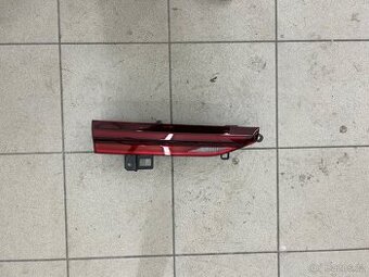 BMW X6 G06 levé zadní světlo lampa do víka kufru