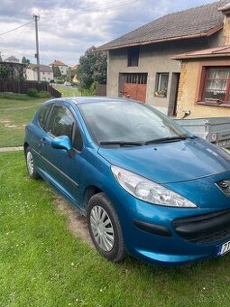 Peugeot 207 1.4 benzin 65kw