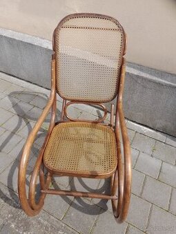 HOUPACÍ KŘESLO THONET