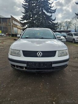Volkswagen Passat r.v. 2000 1.6 benzínové 75kw