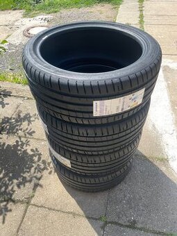 Michelin Pilot Sport 5 225/40R18