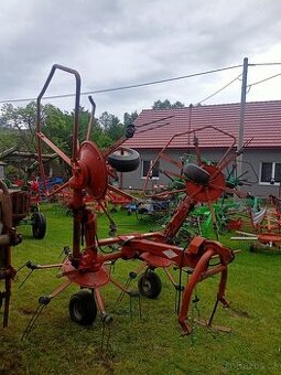 Obraceč sena Kuhn 5 m