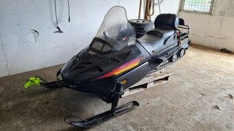 Sněžný skútr SKANDIC - ROTAX 500