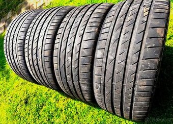 Letní pneu 225/40R18 Laufen (index 300km/h)