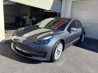 TESLA Model 3 Long Range 2022 – Matrix LED, Refresh